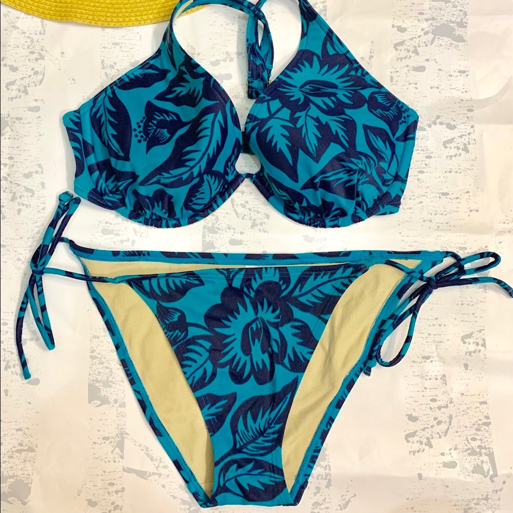 Victoria’s Secret Bikini